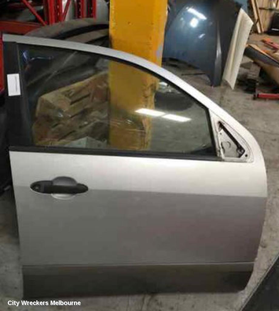 FORD TERRITORY RIGHT FRONT DOOR, SX-SY MKII, 05/2004 - 04/2011