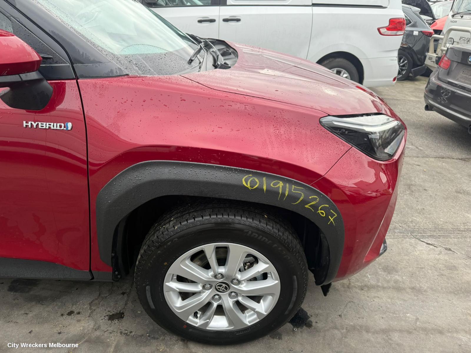 TOYOTA YARIS CROSS RIGHT DOOR MIRROR, XP210, NON BLIND SPOT, NON CAMERA TYPE, COLOUR CODED, 06/2020 ONWARDS