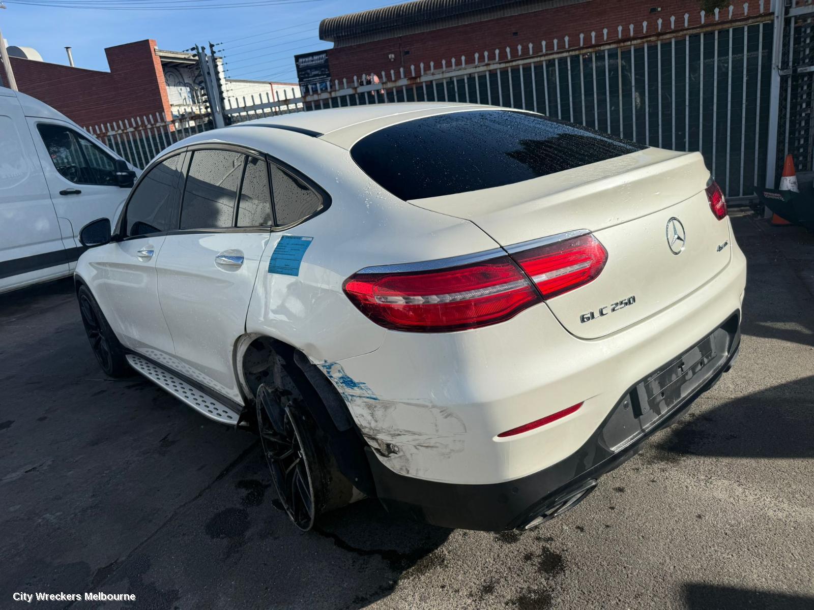 MERCEDES GLC CLASS LEFT FRONT STRUT, PETROL, 2.0, GLC250, NON AIRBAG TYPE, X253/C253, 09/2015 - 07/2019