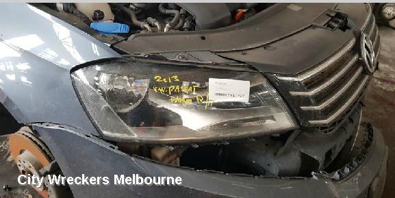 VOLKSWAGEN PASSAT RIGHT HEADLAMP, 3C/MK6 B7, ALLTRACK/SEDAN/WAGON, HALOGEN TYPE, 09/2010 - 05/2015