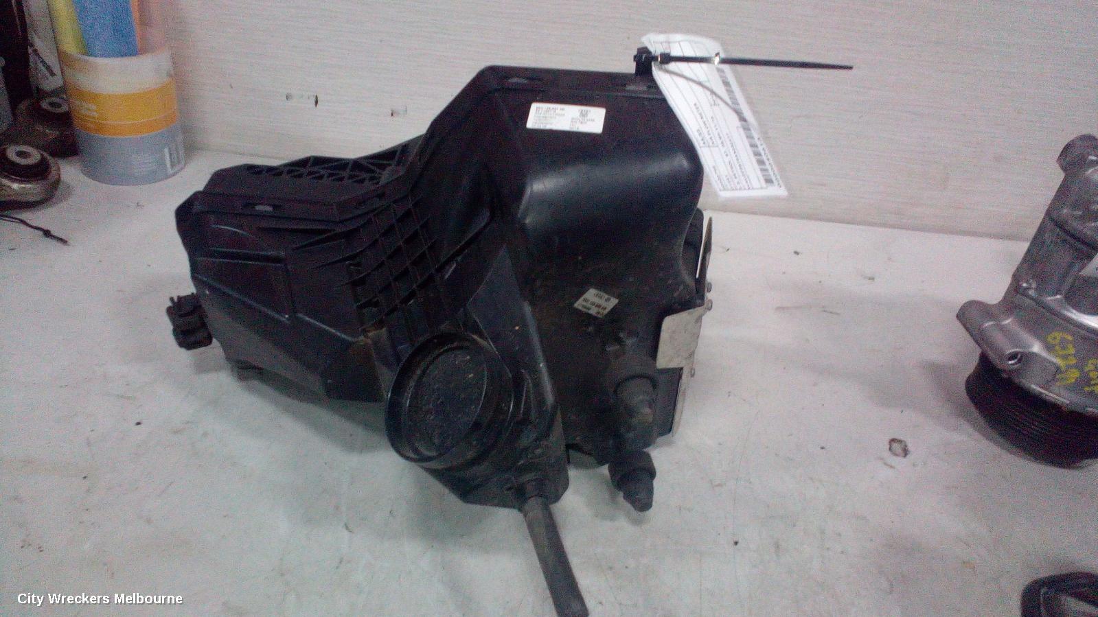 AUDI A5 AIR CLEANER/BOX, AIR CLEANER, 8T, 2.0, PETROL, CDNC CODE, 08/2009 - 08/2013