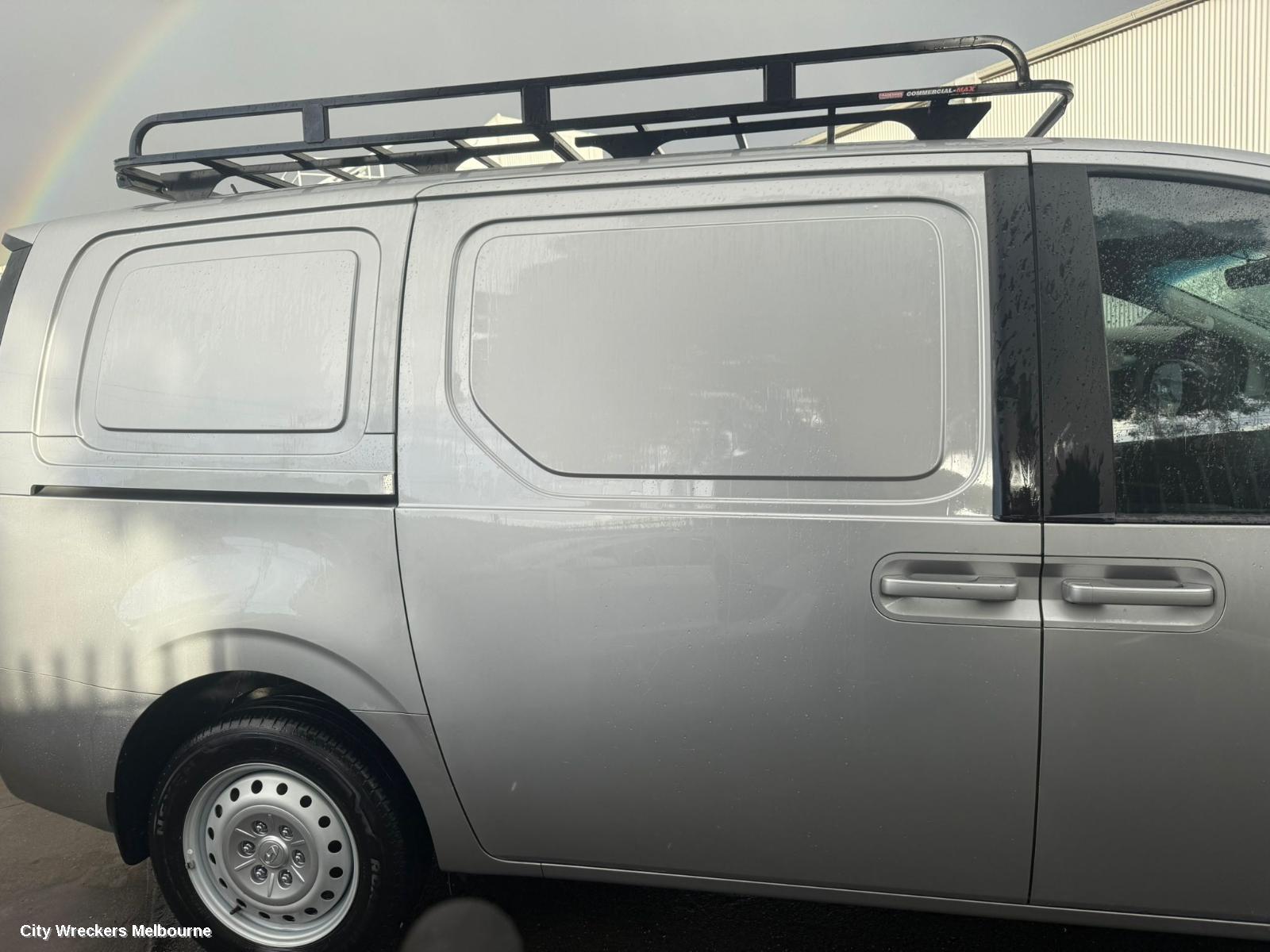 HYUNDAI STARIA RIGHT DOOR MIRROR, US4, COLOUR CODED, W/ AUTO POWER FOLD, HEATED, BLIND SPOT, CAMERA TYPE, 04/2021 ONWARDS