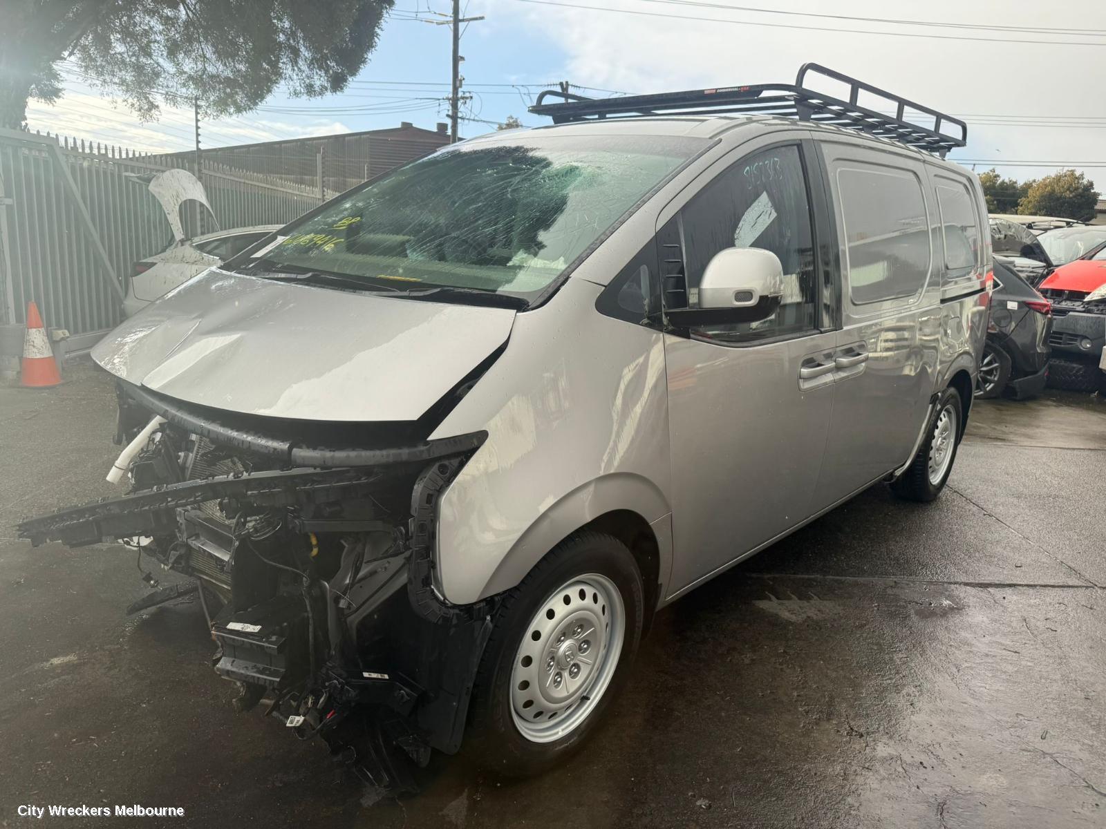 HYUNDAI STARIA RIGHT DOOR MIRROR, US4, COLOUR CODED, W/ AUTO POWER FOLD, HEATED, BLIND SPOT, CAMERA TYPE, 04/2021 ONWARDS