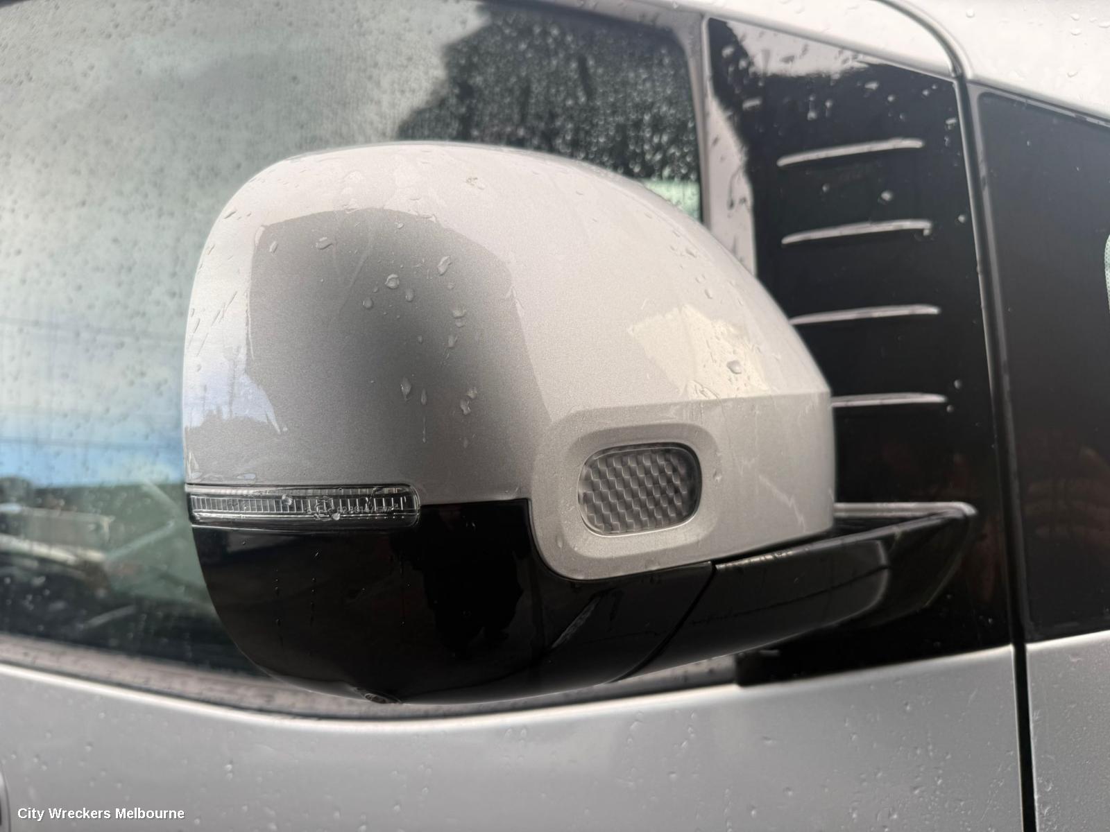 HYUNDAI STARIA RIGHT DOOR MIRROR, US4, COLOUR CODED, W/ AUTO POWER FOLD, HEATED, BLIND SPOT, CAMERA TYPE, 04/2021 ONWARDS