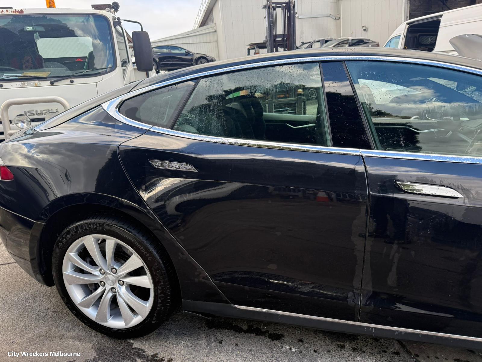 TESLA MODEL S RIGHT TAILLIGHT, IN BODY, LED TYPE, 1ST GEN, 06/2014 - 01/2021