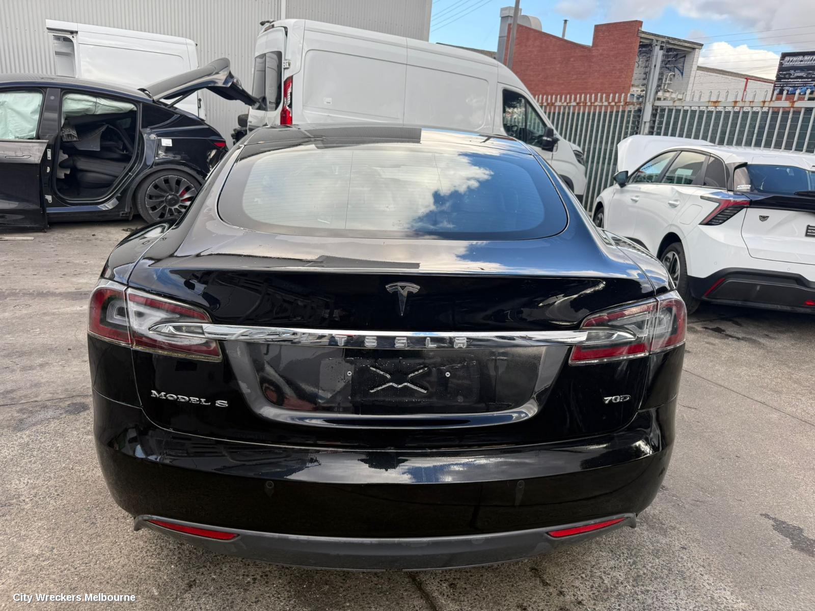 TESLA MODEL S REAR BUMPER, BUMPER BAR, W/ 4 PARK SENSORS, 1ST GEN, 06/2014 - 03/2016
