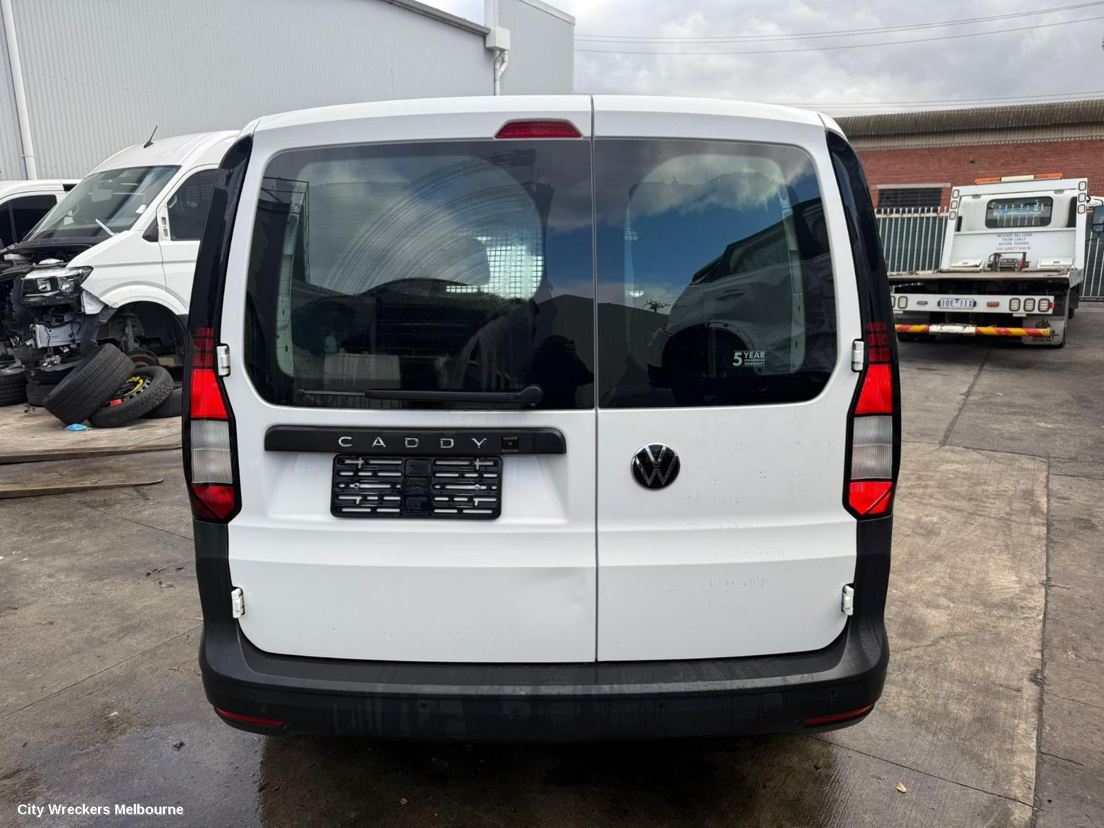 VOLKSWAGEN CADDY RIGHT FRONT HUB ASSEMBLY, 5, 03/2021 ONWARDS
