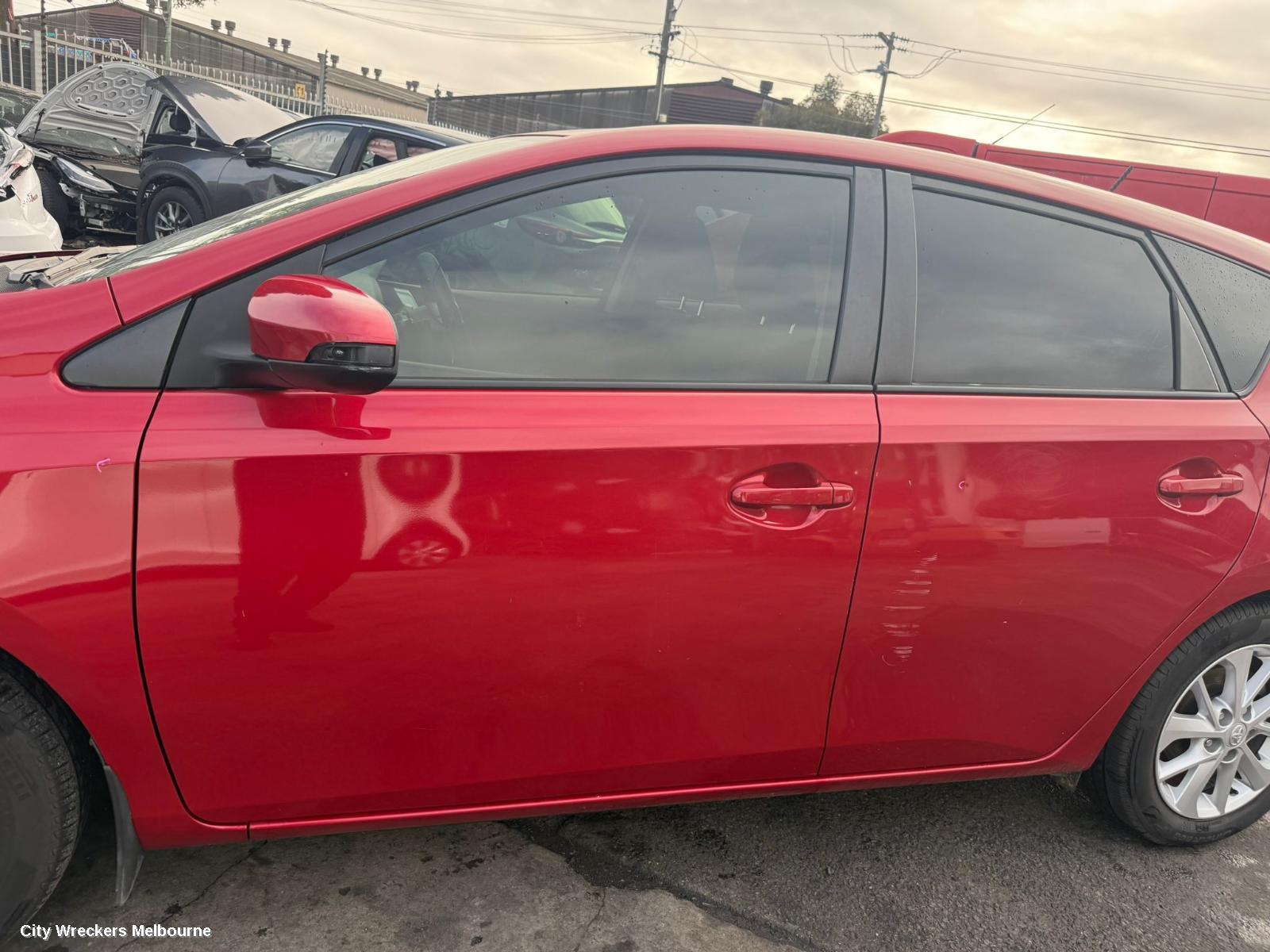 TOYOTA COROLLA LEFT TAILLIGHT, ZRE182R, HATCH, 08/2012 - 03/2015
