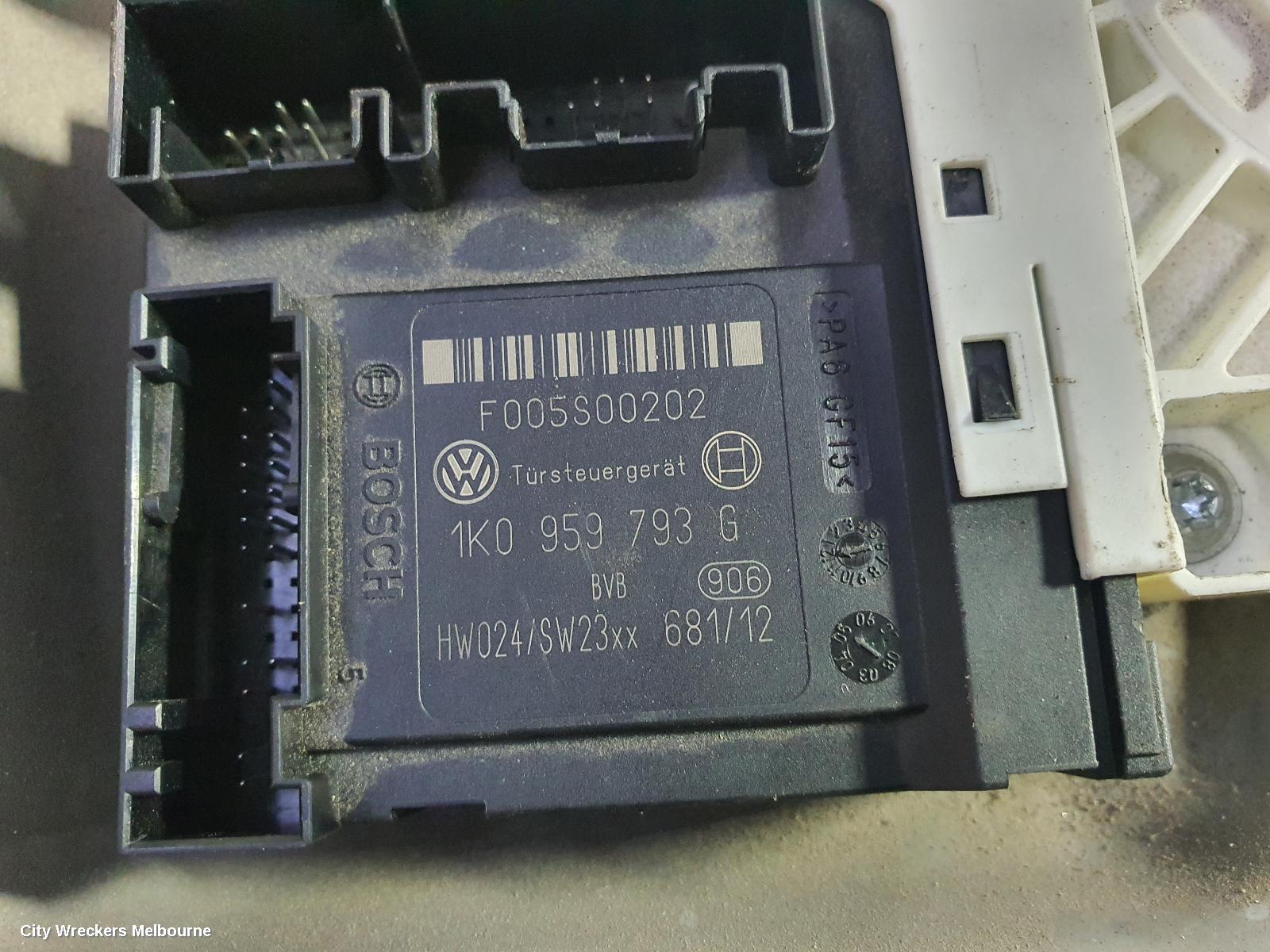VOLKSWAGEN GOLF RF WINDOW REGULATOR