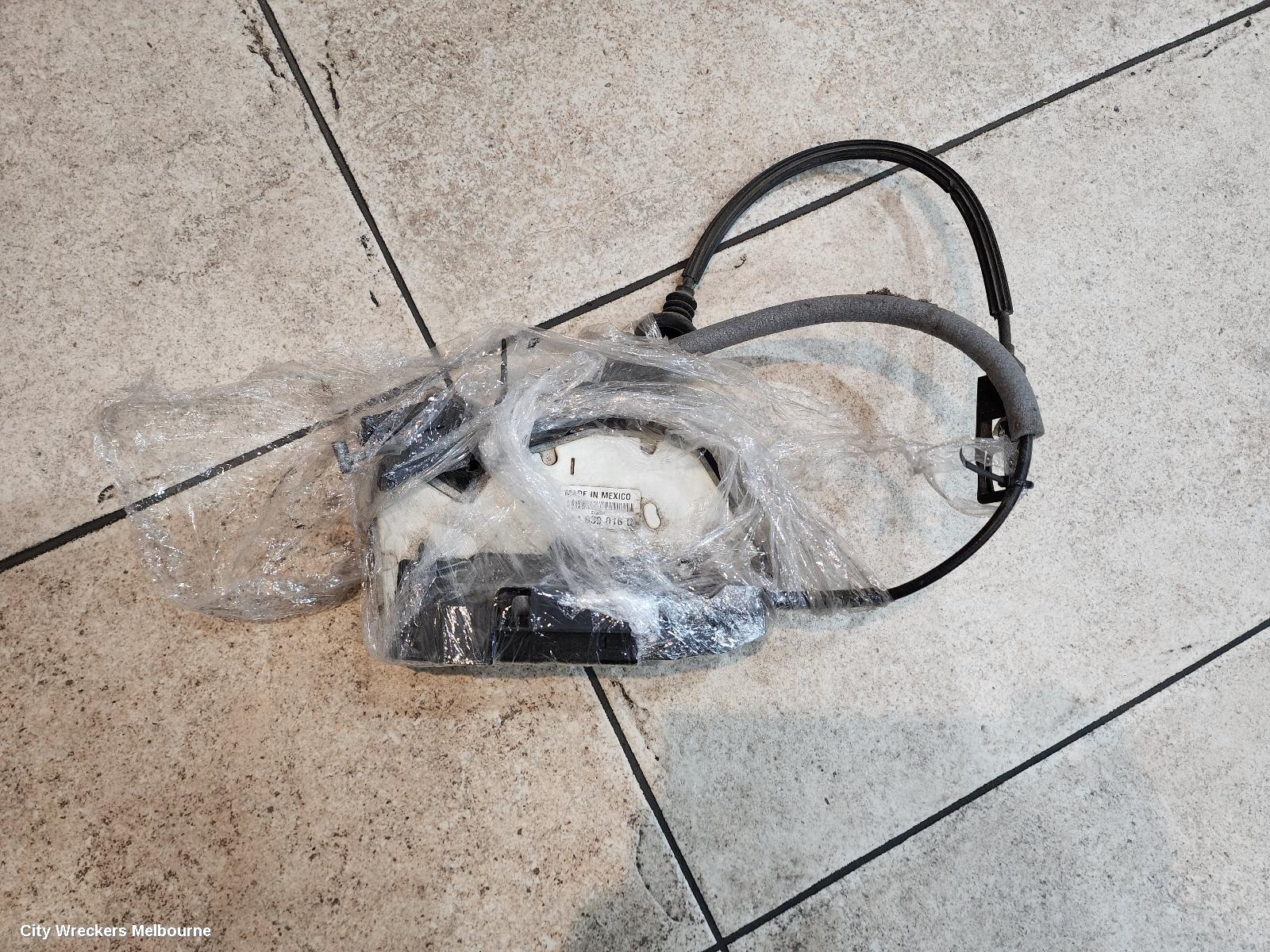 VOLKSWAGEN JETTA DOOR/BOOT/GATE LOCK, RIGHT REAR DOOR LOCK, P/N 5K4839016Q, 1B, 02/2011 - 12/2017