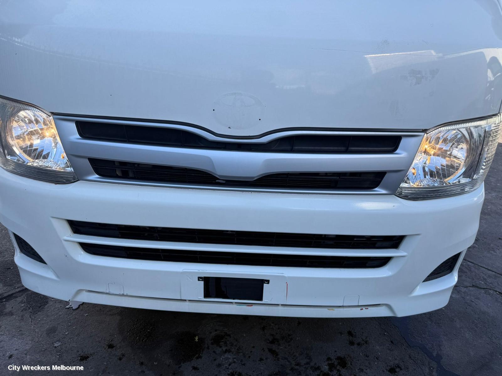 TOYOTA HIACE RIGHT FRONT HUB ASSEMBLY, TRH/KDH, ABS TYPE, 2WD, 01/2005 - 04/2019