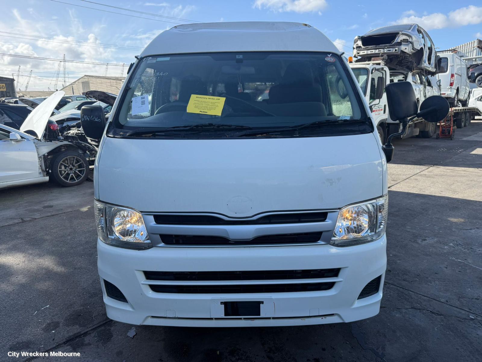 TOYOTA HIACE RIGHT FRONT HUB ASSEMBLY, TRH/KDH, ABS TYPE, 2WD, 01/2005 - 04/2019