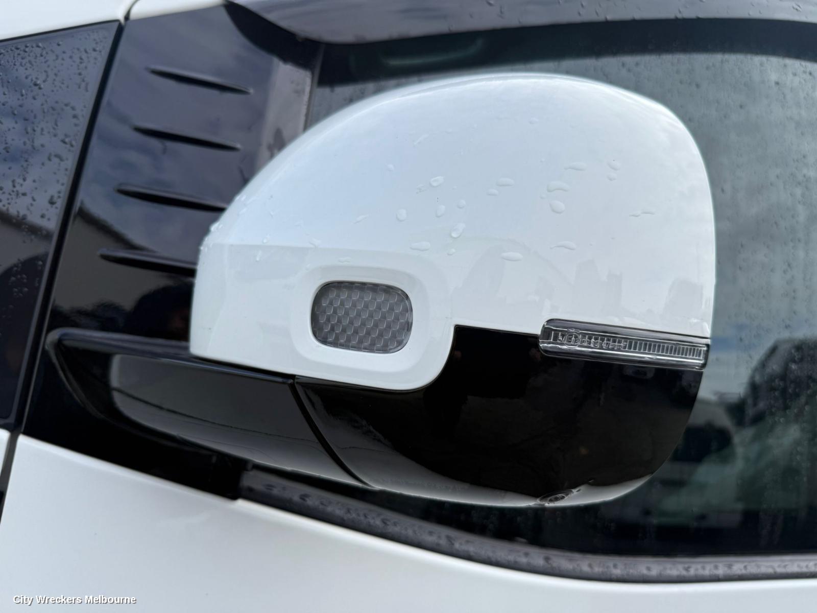 HYUNDAI STARIA LEFT DOOR MIRROR, US4, COLOUR CODED, W/ AUTO POWER FOLD, HEATED, BLIND SPOT, CAMERA TYPE, 04/2021 ONWARDS