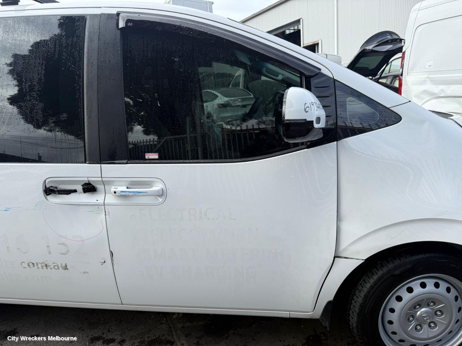HYUNDAI STARIA LEFT DOOR MIRROR, US4, COLOUR CODED, W/ AUTO POWER FOLD, HEATED, BLIND SPOT, CAMERA TYPE, 04/2021 ONWARDS