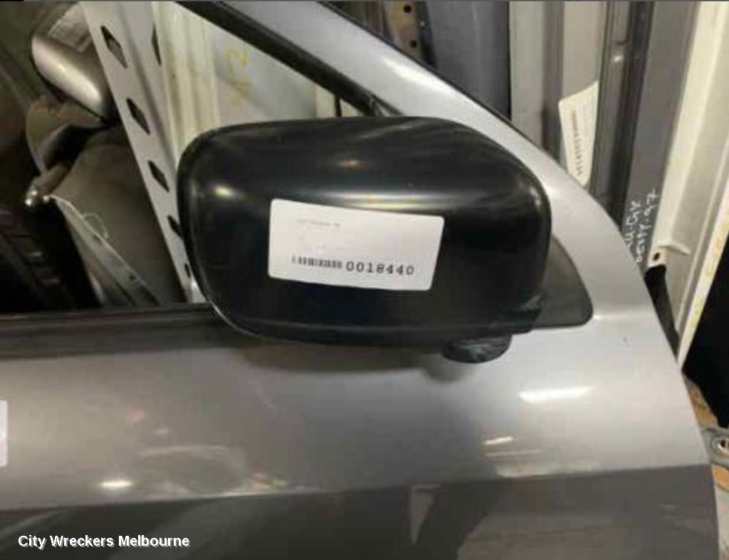 MITSUBISHI OUTLANDER RIGHT DOOR MIRROR, ZG, 3 WIRE TYPE, 11/2006 - 09/2009