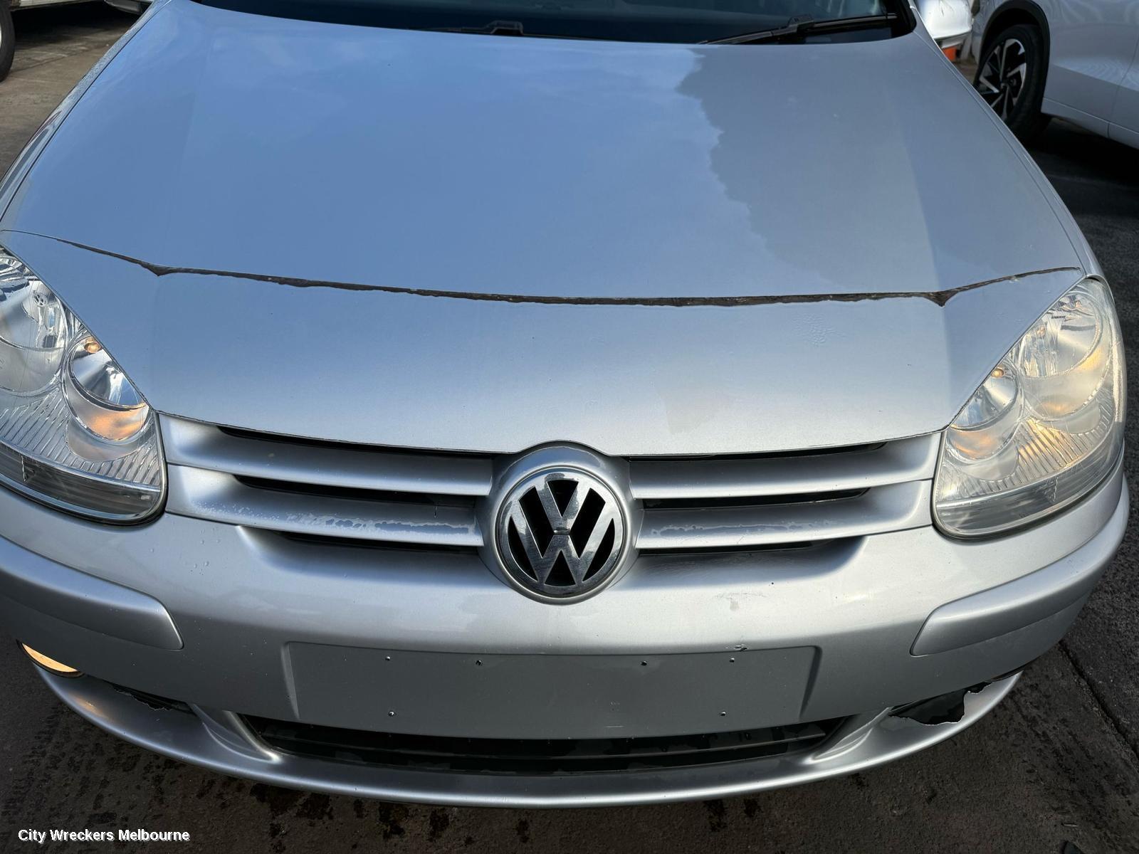 VOLKSWAGEN GOLF RIGHT HEADLAMP, GEN 5, HALOGEN, CHROME INSERT TYPE, 06/2004 - 02/2009