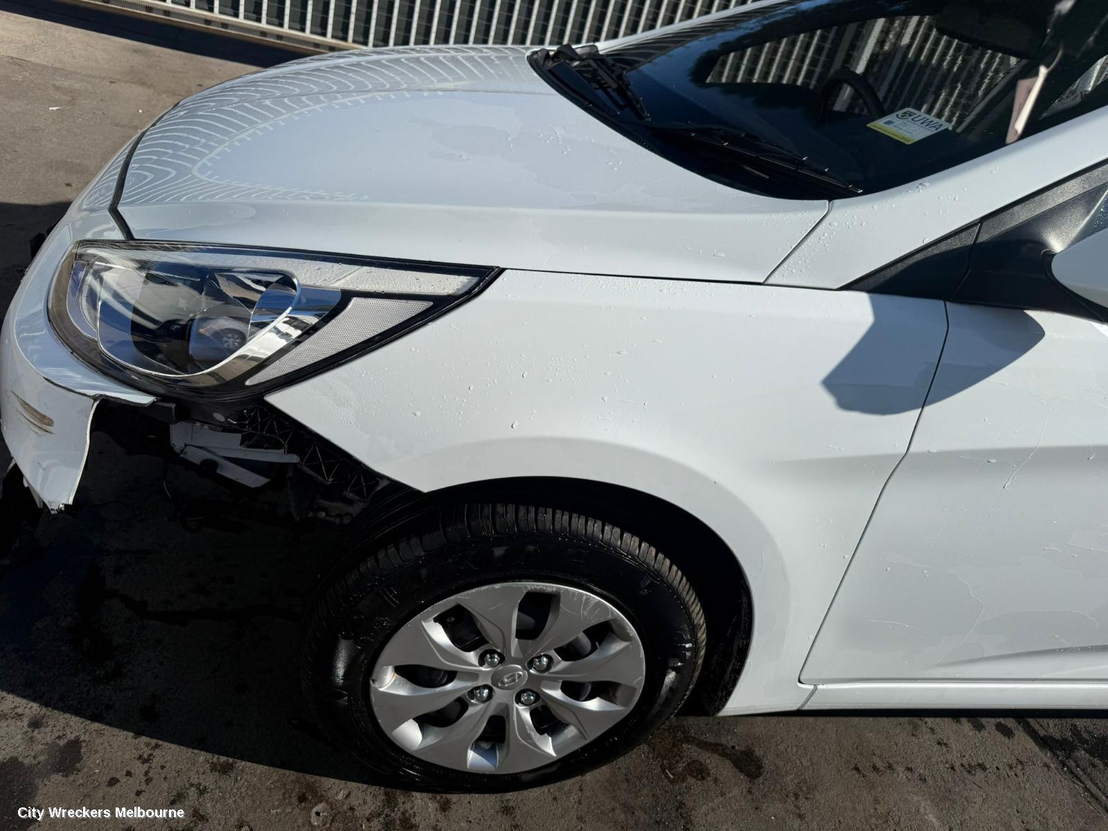 HYUNDAI ACCENT RIGHT FRONT DOOR WINDOW, RB, 05/2011 - 12/2019