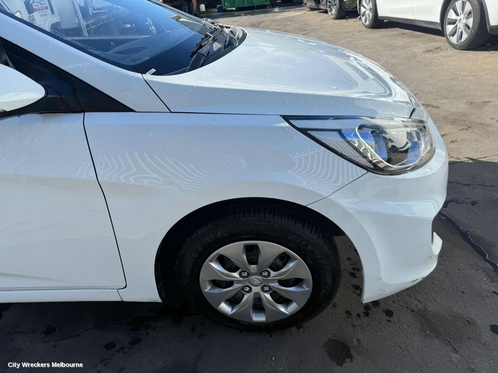 HYUNDAI ACCENT RIGHT FRONT DOOR WINDOW, RB, 05/2011 - 12/2019