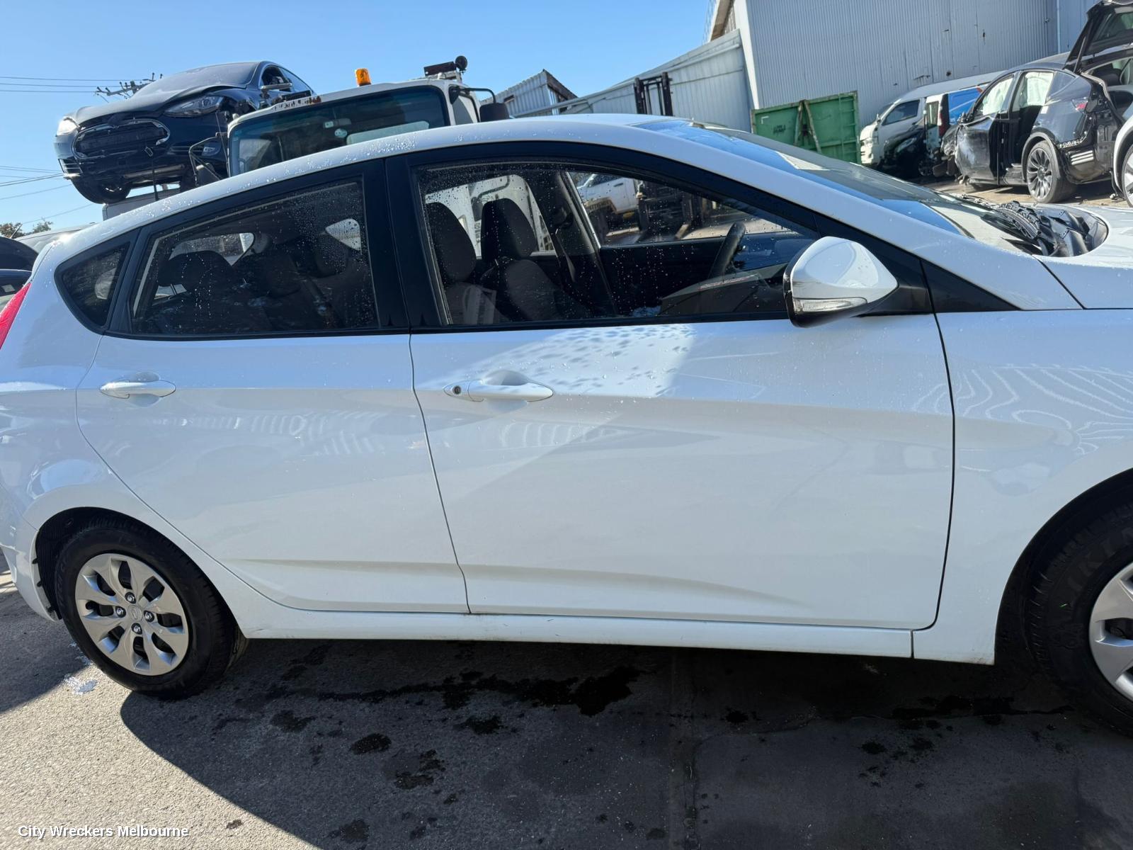 HYUNDAI ACCENT RIGHT FRONT DOOR WINDOW, RB, 05/2011 - 12/2019