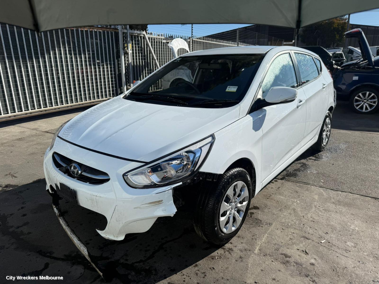 HYUNDAI ACCENT RIGHT FRONT DOOR WINDOW, RB, 05/2011 - 12/2019