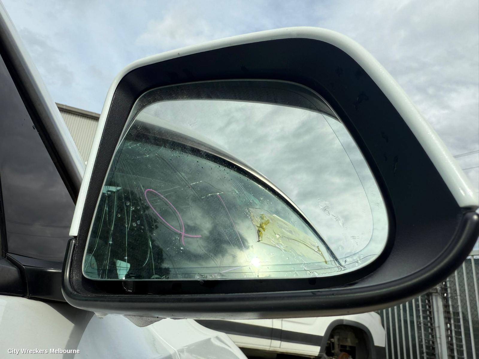TESLA MODEL Y CONSOLE, 1ST GEN, 03/2022 ONWARDS