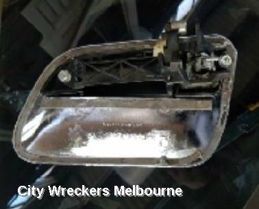 TOYOTA HIACE DOOR HANDLE, OUTER, RH FRONT, TRH/KDH, 03/2005 - 04/2019