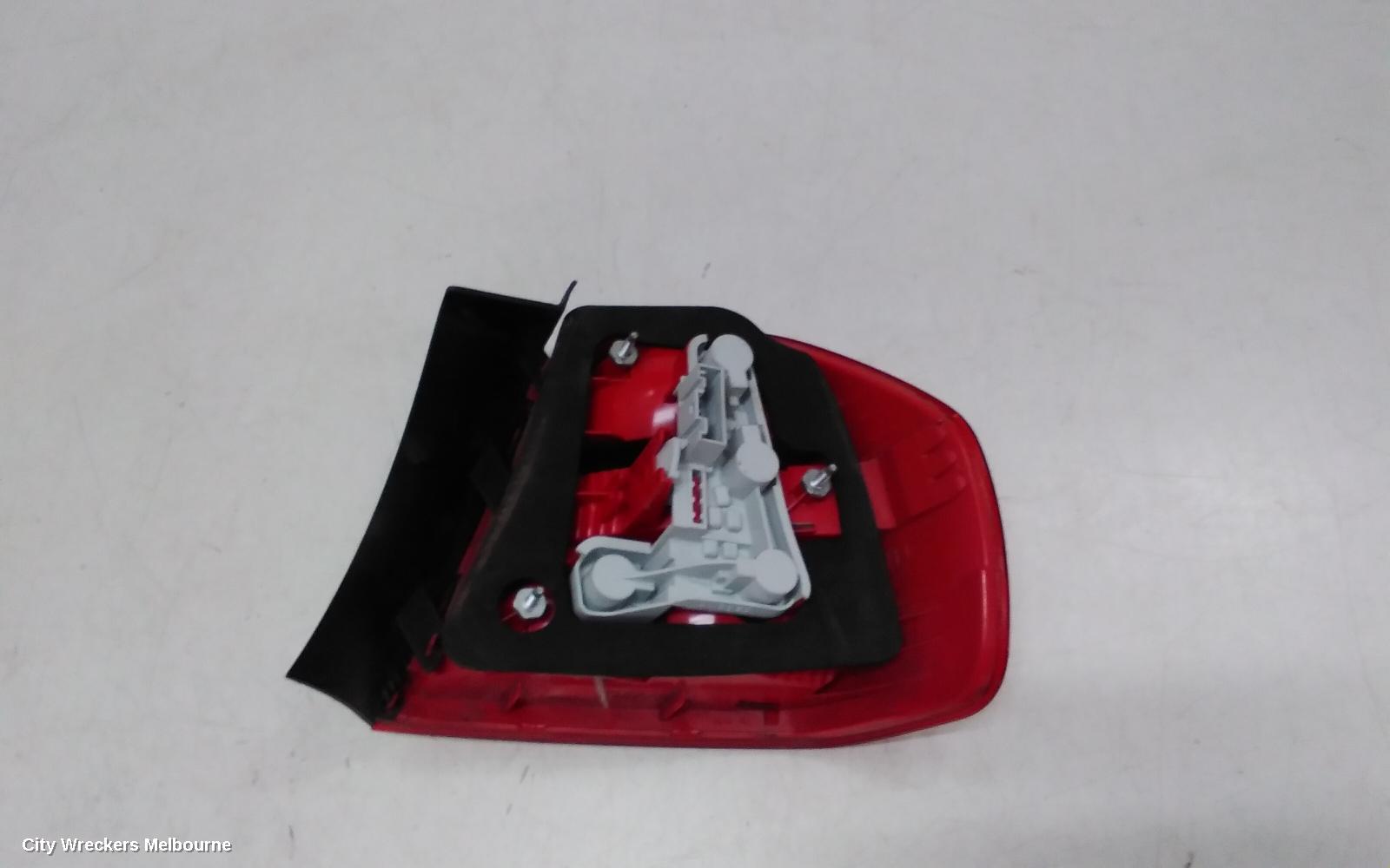 BMW 3 SERIES LEFT TAILLIGHT, E90, SEDAN, NON LED TYPE, 03/2005 - 10/2008