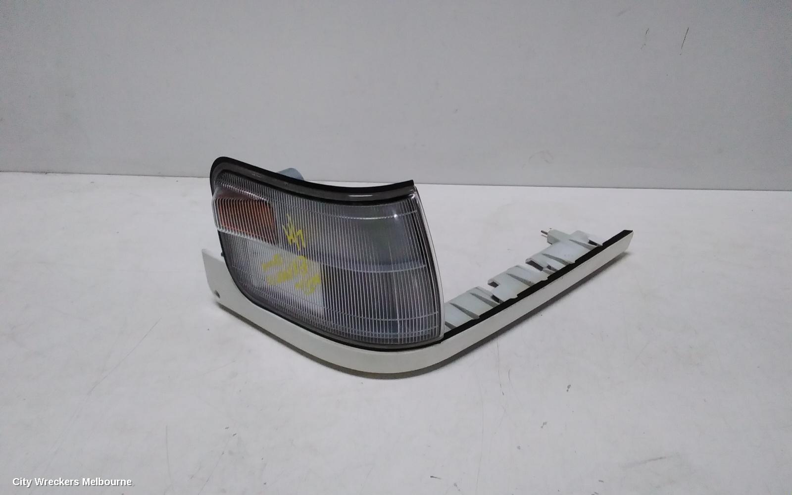 MITSUBISHI L300 RIGHT INDICATOR/FOG/SIDE, CORNER LAMP, L400 WA, EXPRESS & STARWAGON, 06/1997 ONWARDS