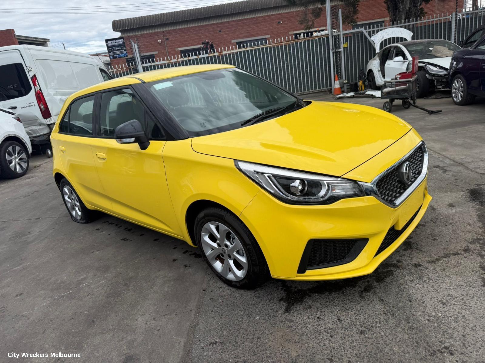 MG MG3 RIGHT GUARD LINER, SZP1, FRONT, 06/2018 ONWARDS