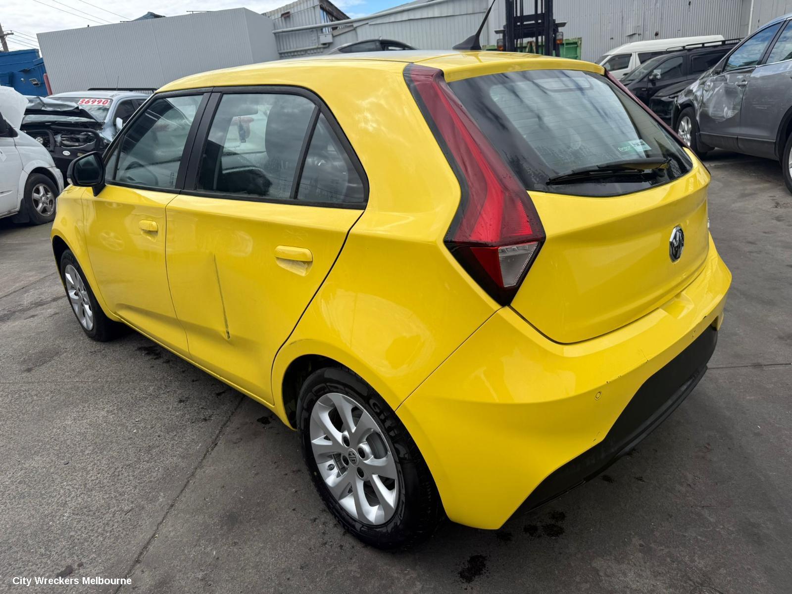 MG MG3 RIGHT GUARD LINER, SZP1, FRONT, 06/2018 ONWARDS