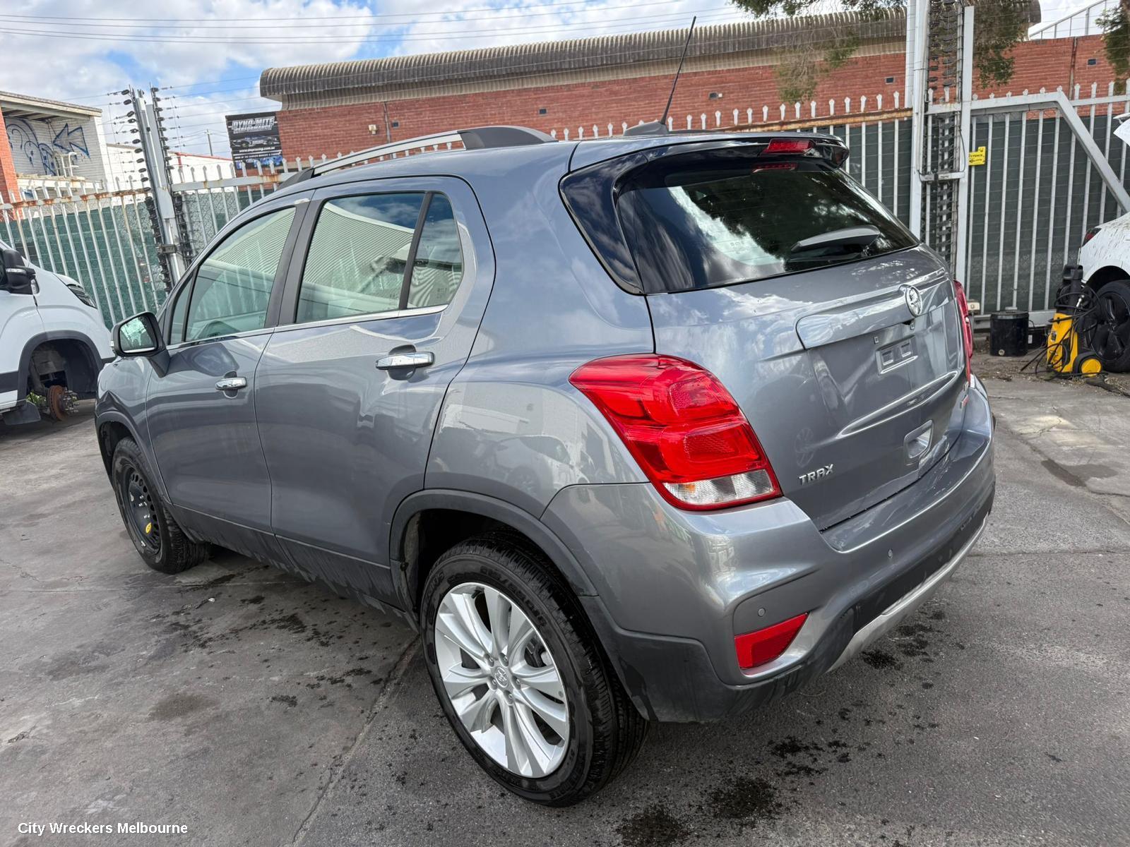 HOLDEN TRAX LEFT FRONT 1/4 DOOR GLASS, TJ SERIES, 08/2013 - 12/2020