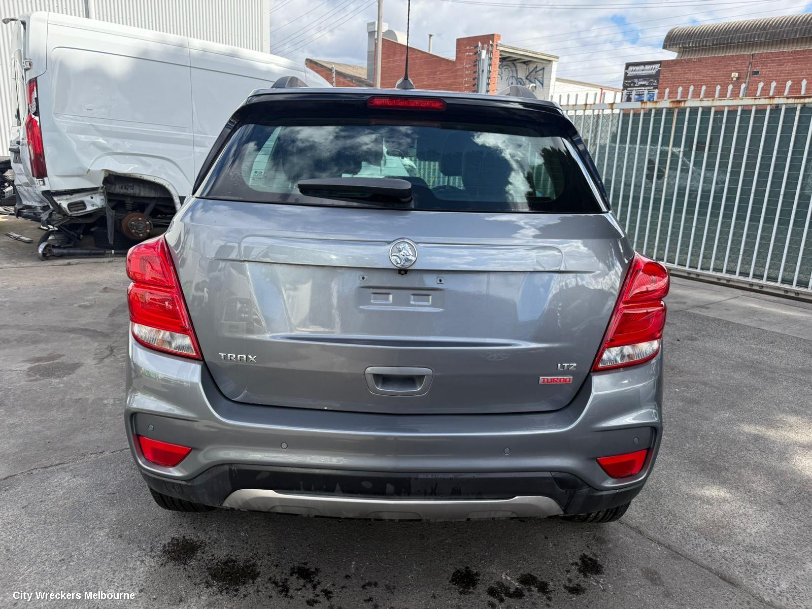 HOLDEN TRAX LEFT FRONT 1/4 DOOR GLASS, TJ SERIES, 08/2013 - 12/2020