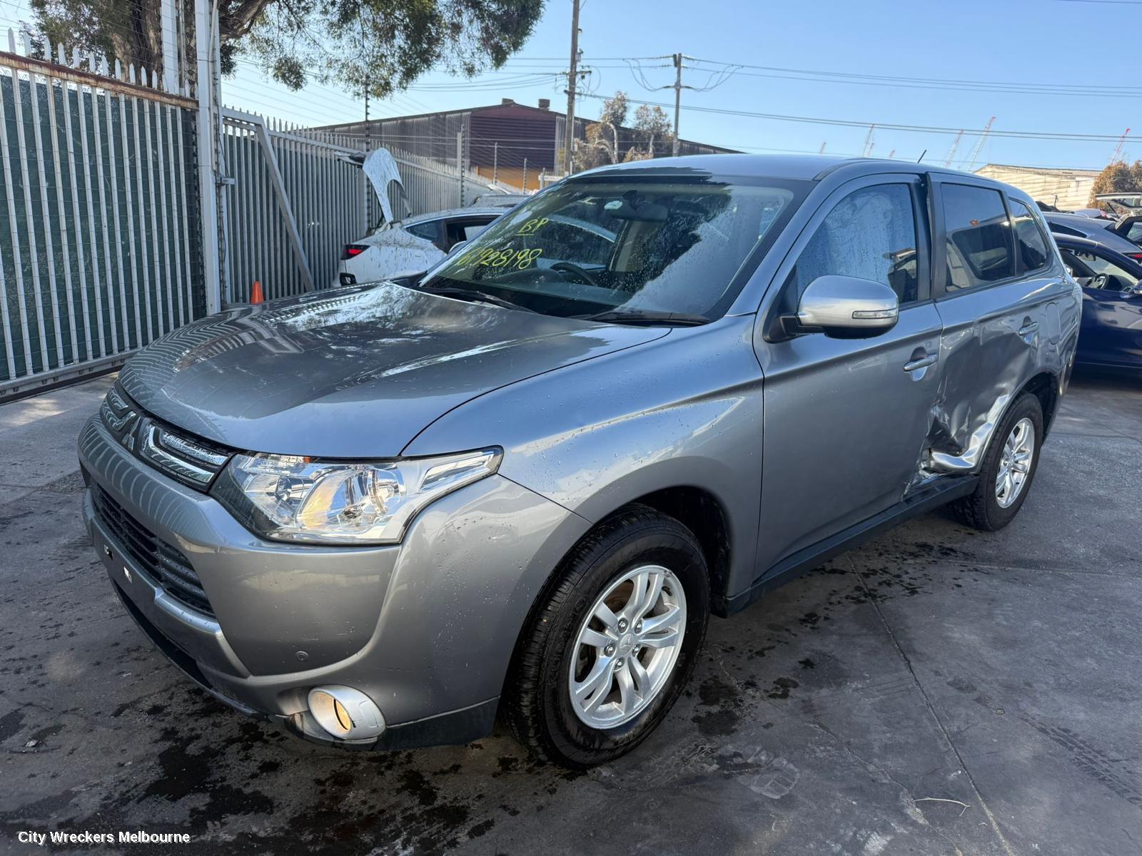 MITSUBISHI OUTLANDER CONSOLE, CONSOLE LID ONLY, ZJ-ZK, 10/2012 - 06/2017