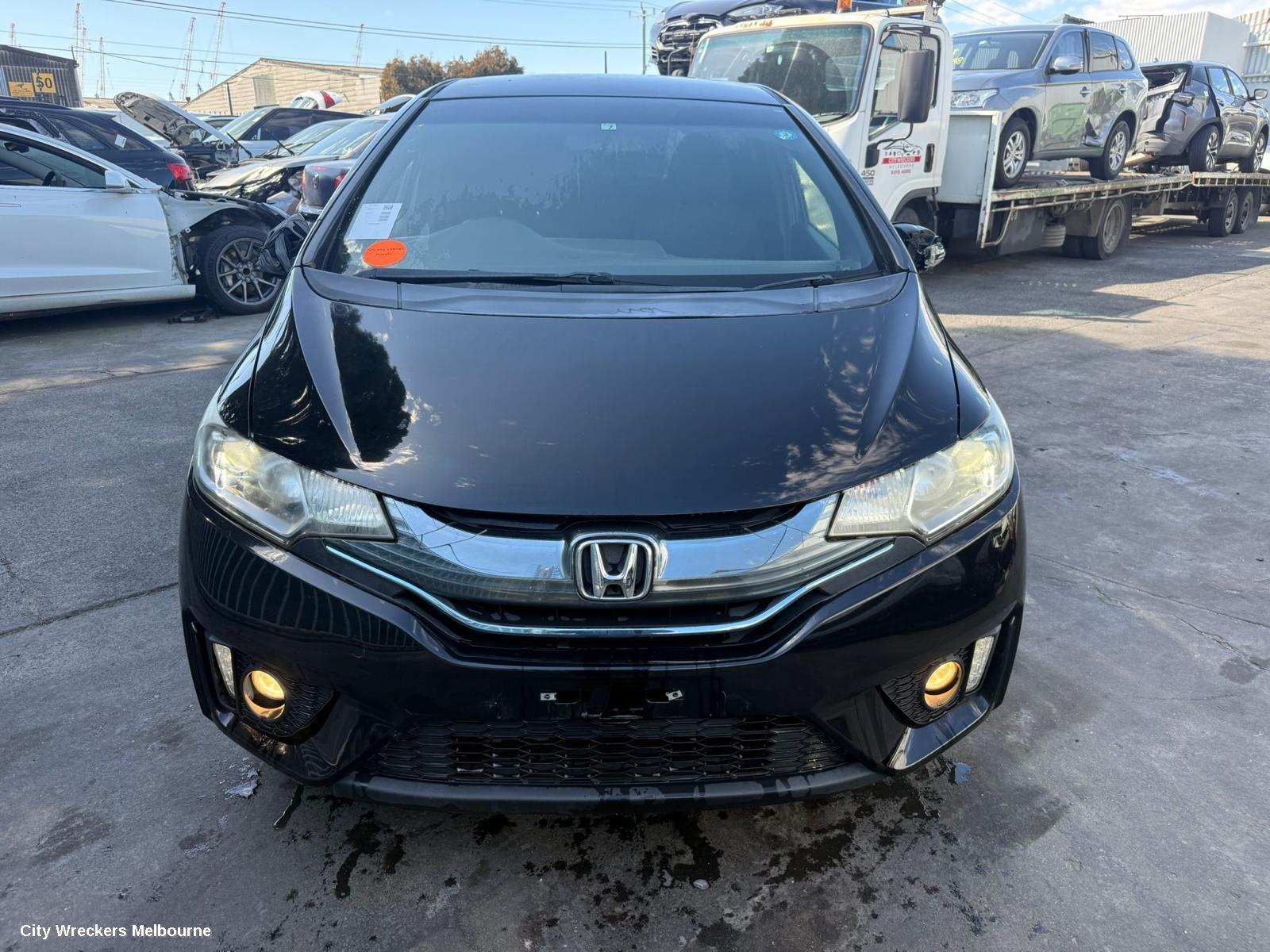 HONDA JAZZ LEFT FRONT 1/4 DOOR GLASS, GK/GF, 07/2014 - 12/2020