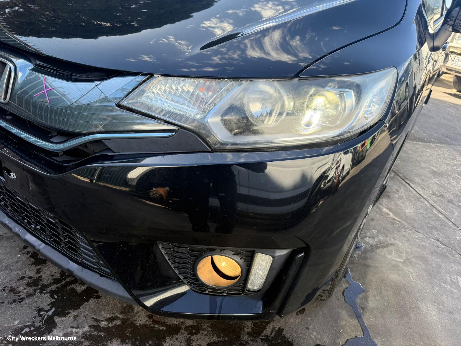 HONDA JAZZ LEFT FRONT 1/4 DOOR GLASS, GK/GF, 07/2014 - 12/2020