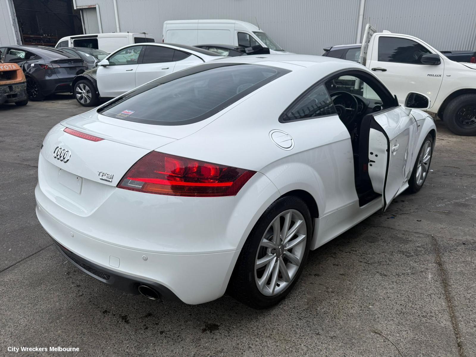 AUDI TT OVERFLOW BOTTLE, 8J, 09/2006 - 12/2014