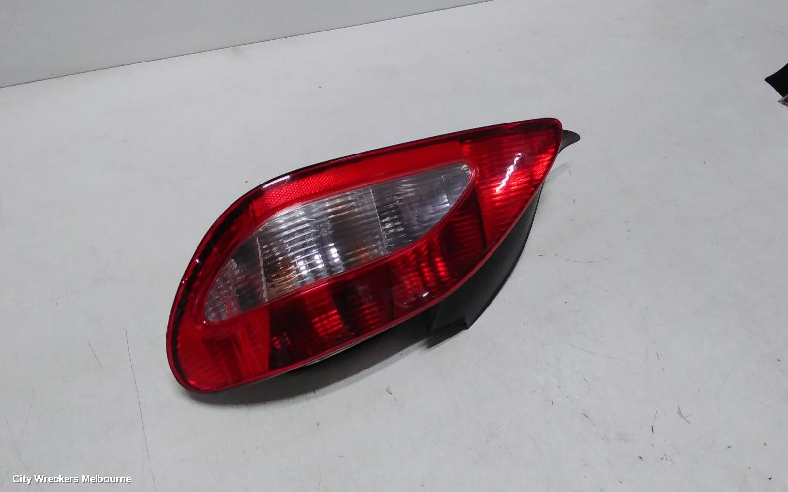 PEUGEOT 406 RIGHT TAILLIGHT, D9 SEDAN 08/1999 - 01/2004
