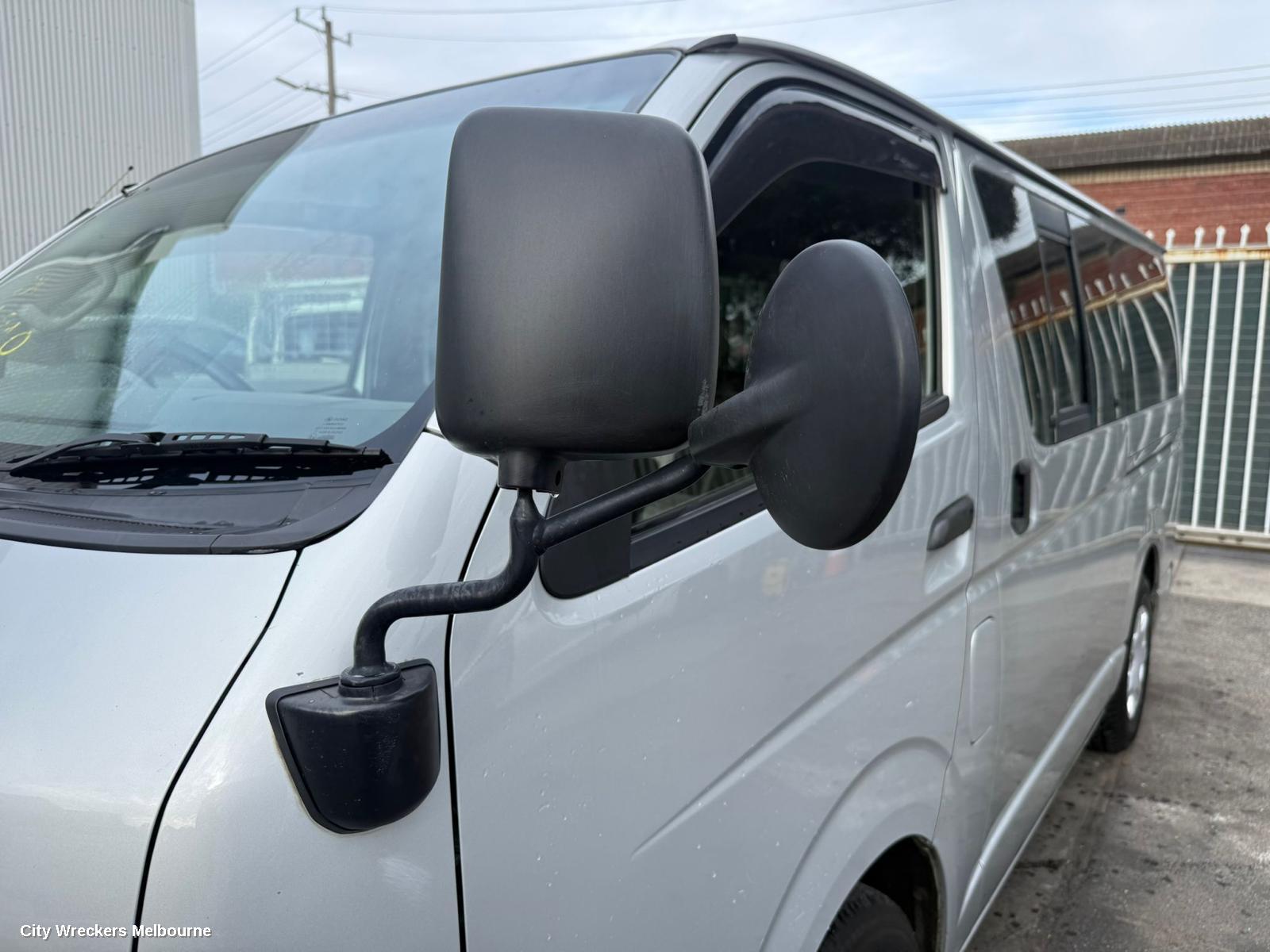 TOYOTA HIACE RIGHT GUARD, TRH/KDH, CORNER PANEL, 01/2005 - 04/2019