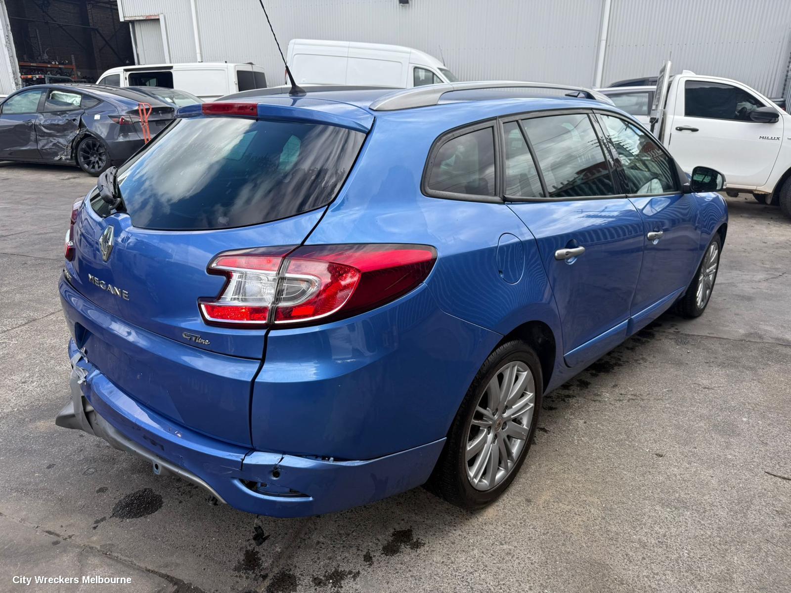 RENAULT MEGANE PARCEL SHELF CARGO BLIND, X32/X95, 09/2010 - 05/2016