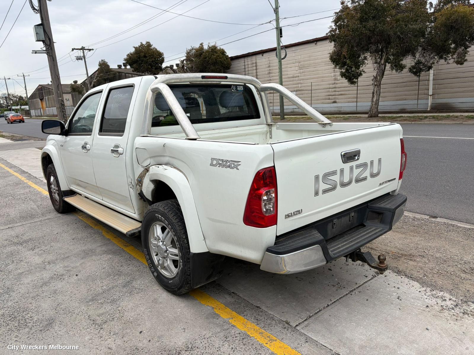ISUZU DMAX WHEEL ARCH FLARE, LH FRONT, RA, 10/2008 - 05/2012