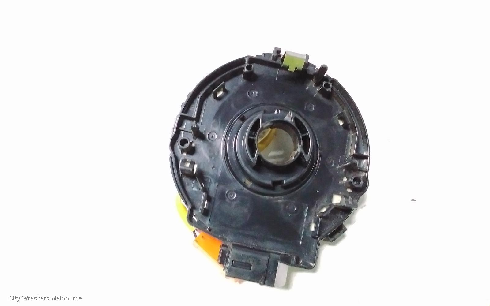 TOYOTA HIACE AIRBAG MODULE/SENSOR, CLOCKSPRING, TRH/KDH, 03/2005 - 01/2014