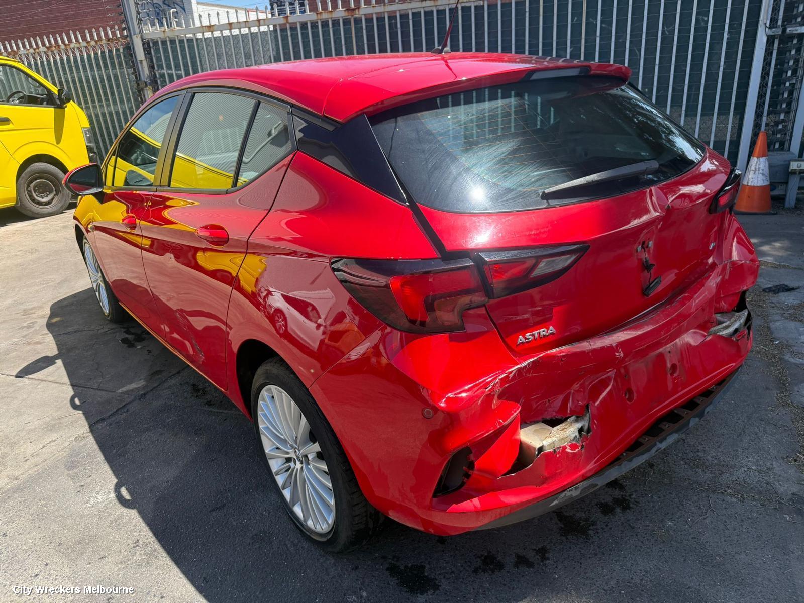HOLDEN ASTRA SIDE STEP/SKIRT, RH SIDE, BK, 5DR HATCH/WAGON, 09/2016 - 12/2020