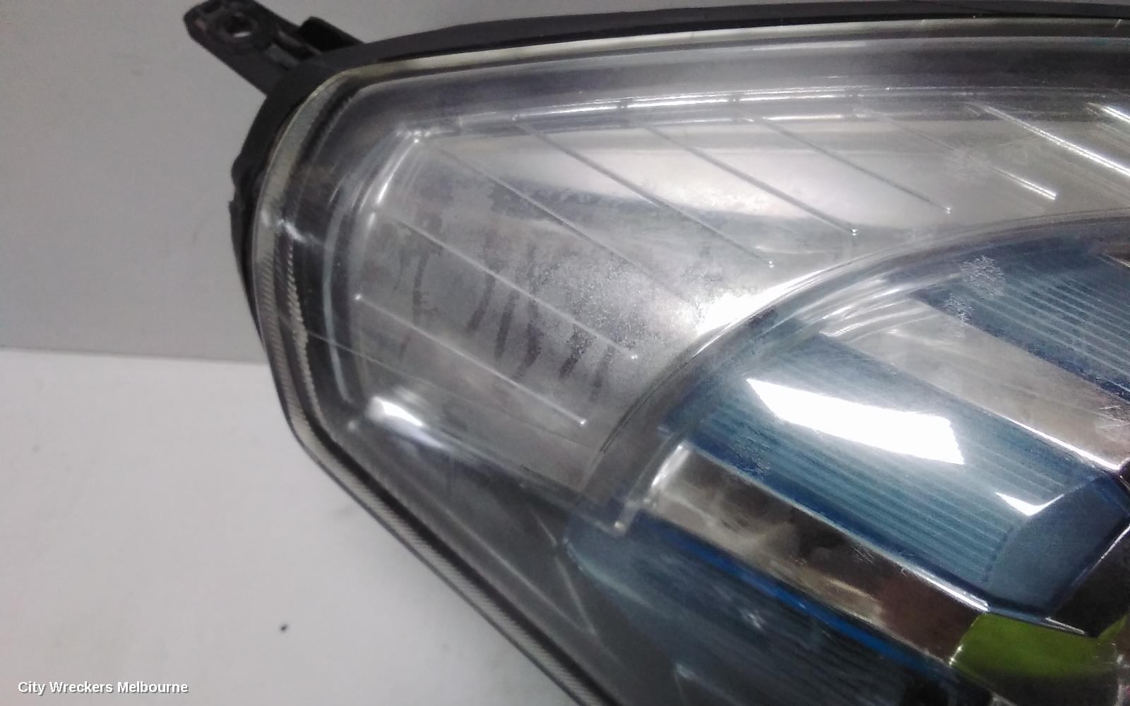RENAULT KALEOS RIGHT HEADLAMP, H45, 09/2008 - 07/2011