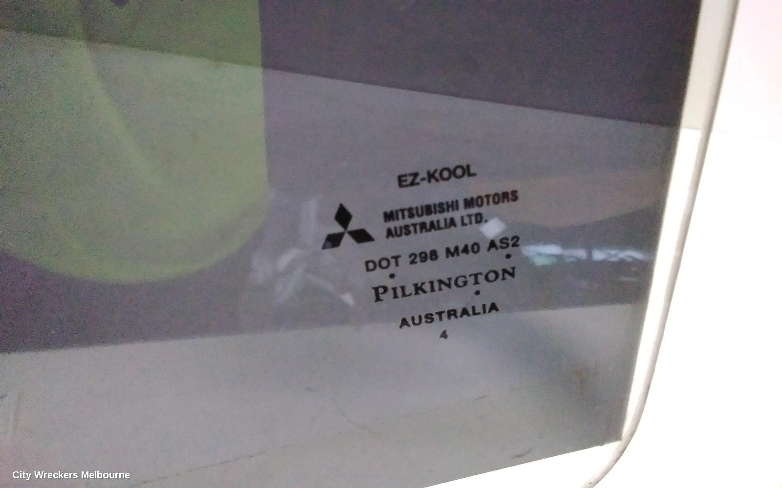 MITSUBISHI 380 LEFT REAR DOOR WINDOW, DB, 09/2005 - 03/2008