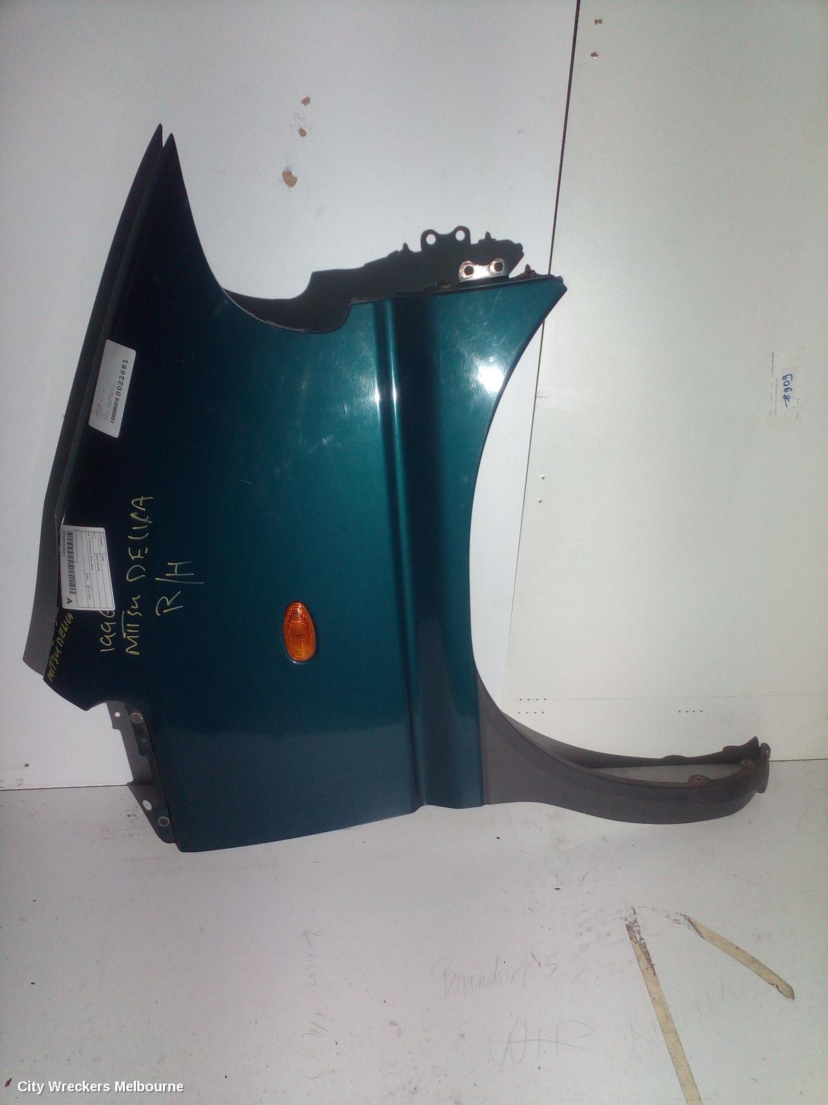 MITSUBISHI L300 RIGHT GUARD, WA, STARWAGON, 09/1994 - 06/1997