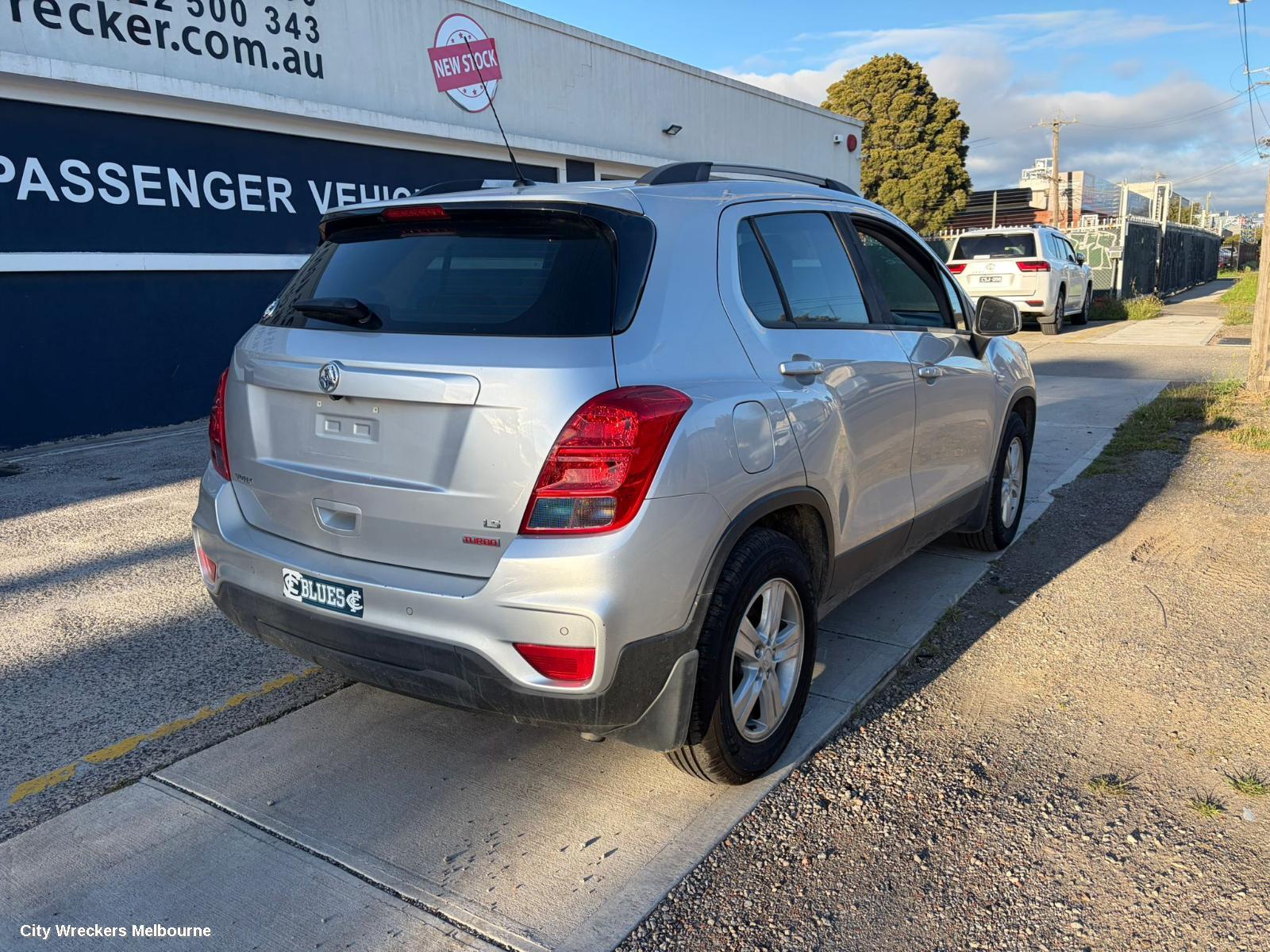 HOLDEN TRAX SIDE STEP/SKIRT, TJ, SIDE SKIRT, RH SIDE, 08/2013 - 12/2020