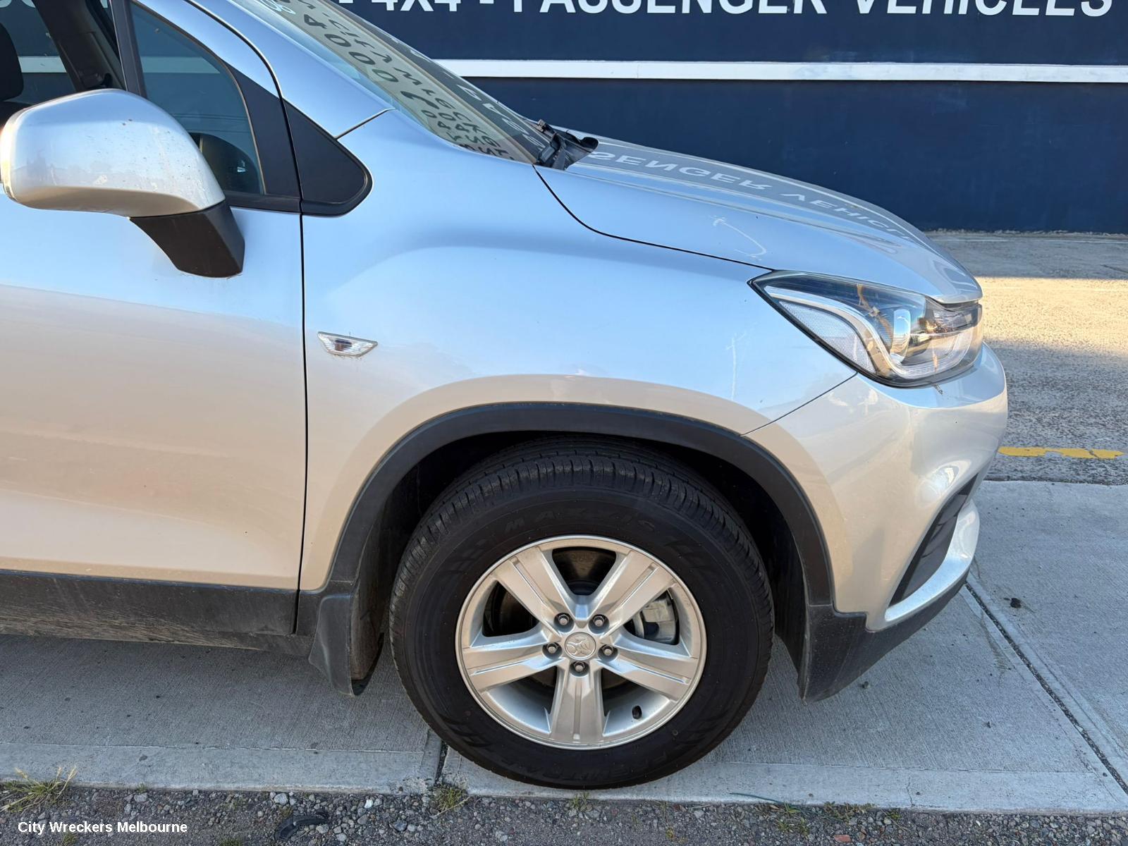 HOLDEN TRAX SIDE STEP/SKIRT, TJ, SIDE SKIRT, RH SIDE, 08/2013 - 12/2020