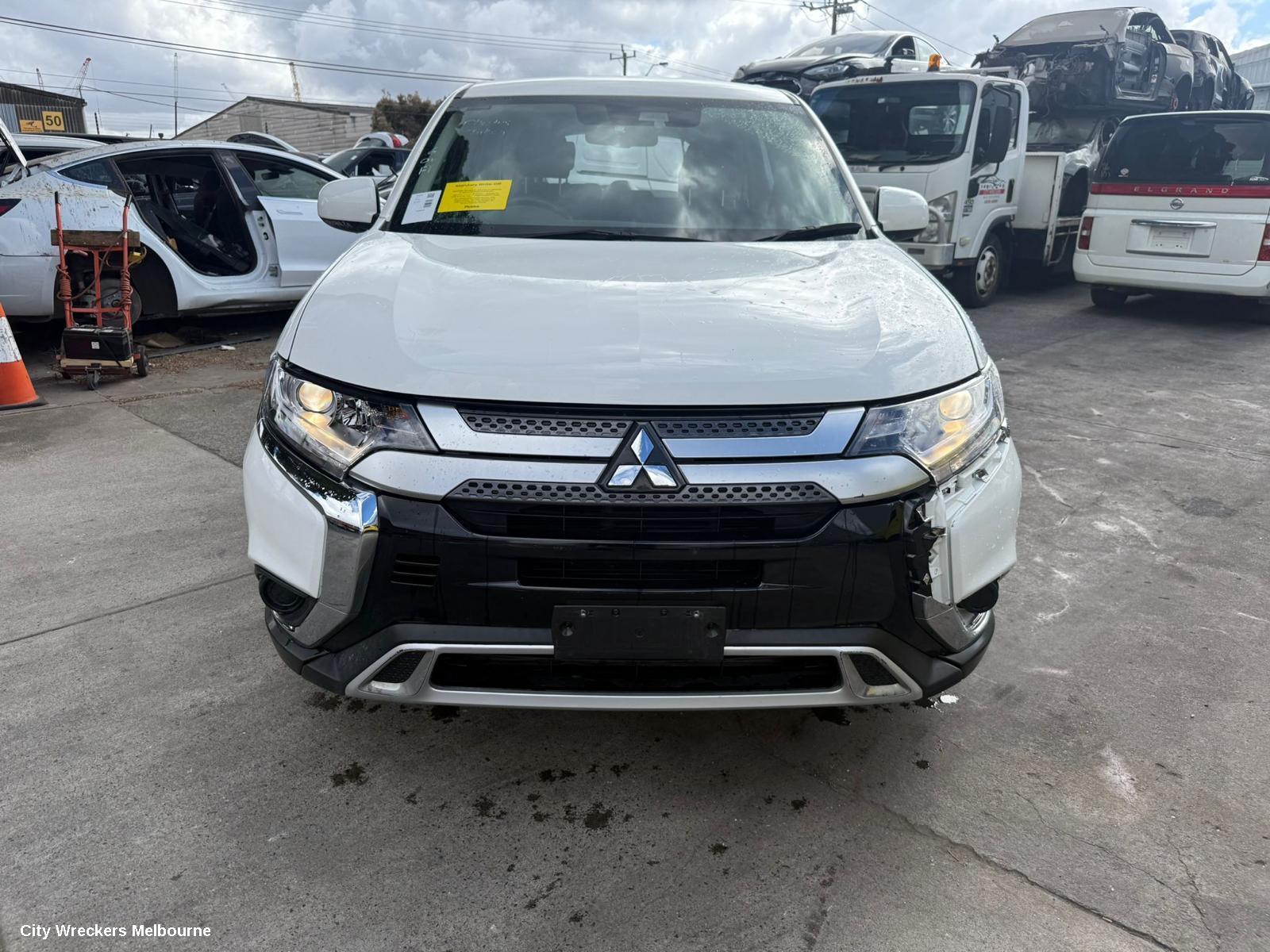 MITSUBISHI OUTLANDER RIGHT DOOR MIRROR, ZK-ZL, NON FLASHER, MANUAL FOLD, NON CAMERA TYPE, 07/2015 - 07/2021