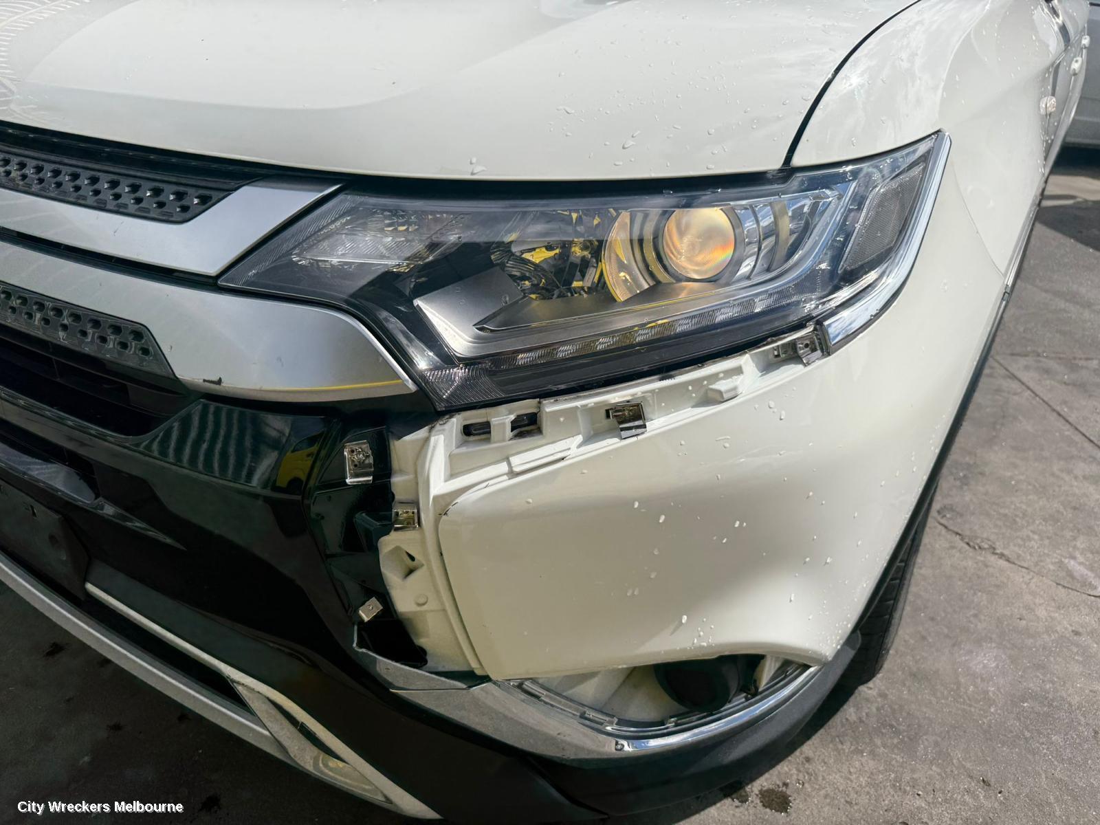 MITSUBISHI OUTLANDER RIGHT DOOR MIRROR, ZK-ZL, NON FLASHER, MANUAL FOLD, NON CAMERA TYPE, 07/2015 - 07/2021