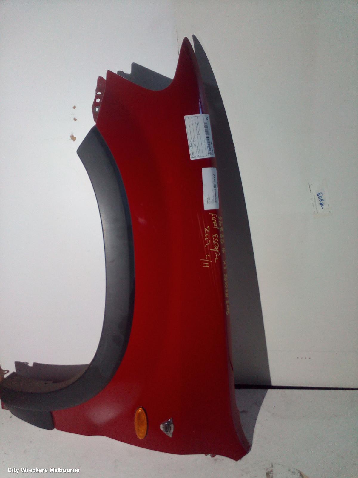 FORD ESCAPE LEFT GUARD, BA, 02/2001 - 03/2003